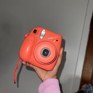 Fuji Film Instax Mini 7.